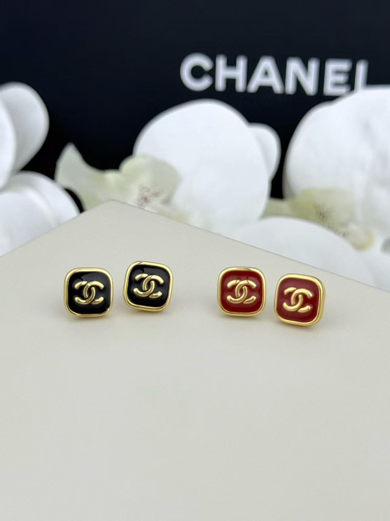 CHANE1 スクエアダブルCスタッドピアス【50％割引+送料無料】