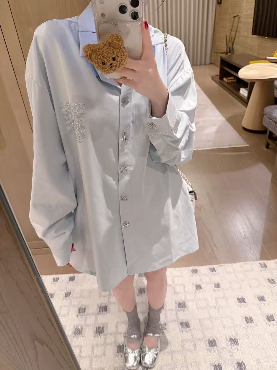 CHANE1 レインボーレターシャツ【50％割引+送料無料】