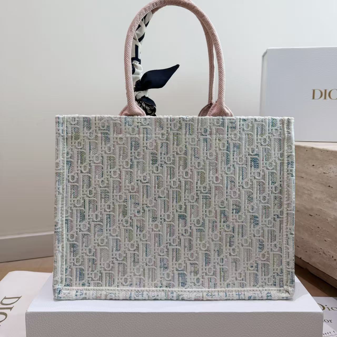 DI0R tote刺繍入りショッピングバッグ【50％割引+送料無料】