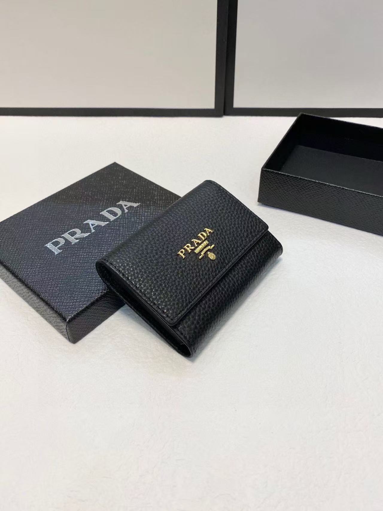 PR4DA レザー 折りたたみ式カードホルダー【50％割引+送料無料】