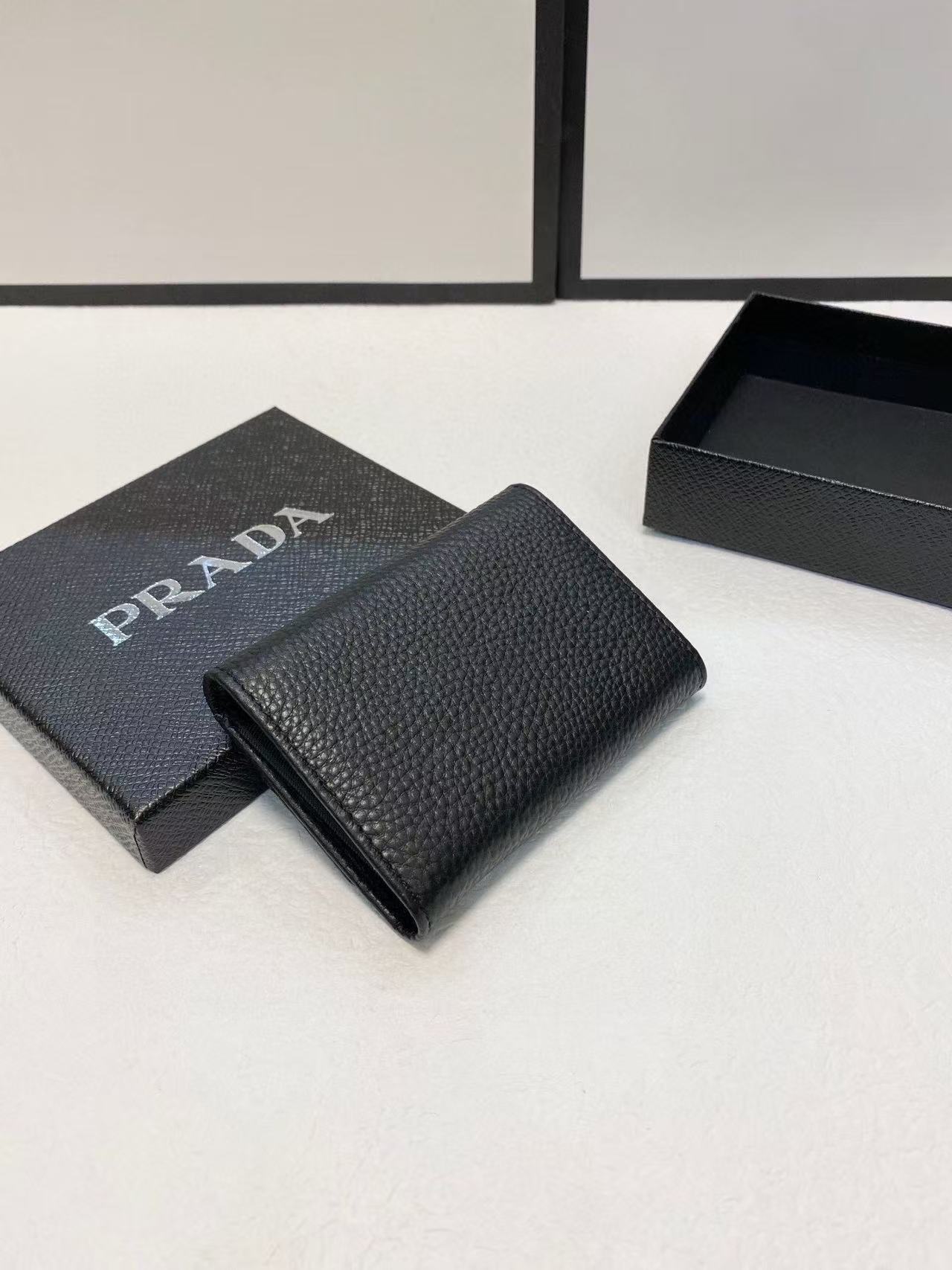 PR4DA レザー 折りたたみ式カードホルダー【50％割引+送料無料】