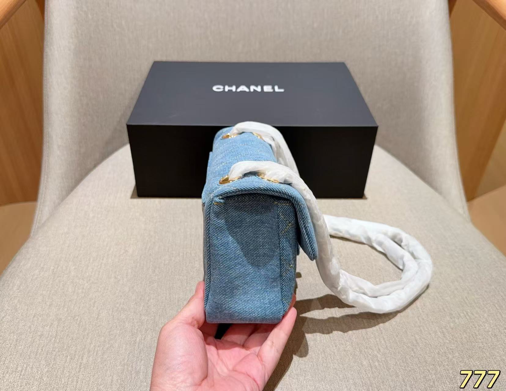 CHANE1 デニムチェーンバッグ【50％割引+送料無料】