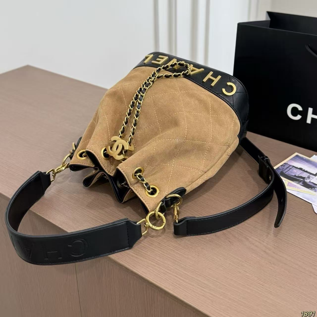 CHANE1 鹿革巾着バケットバッグ【50％割引+送料無料】