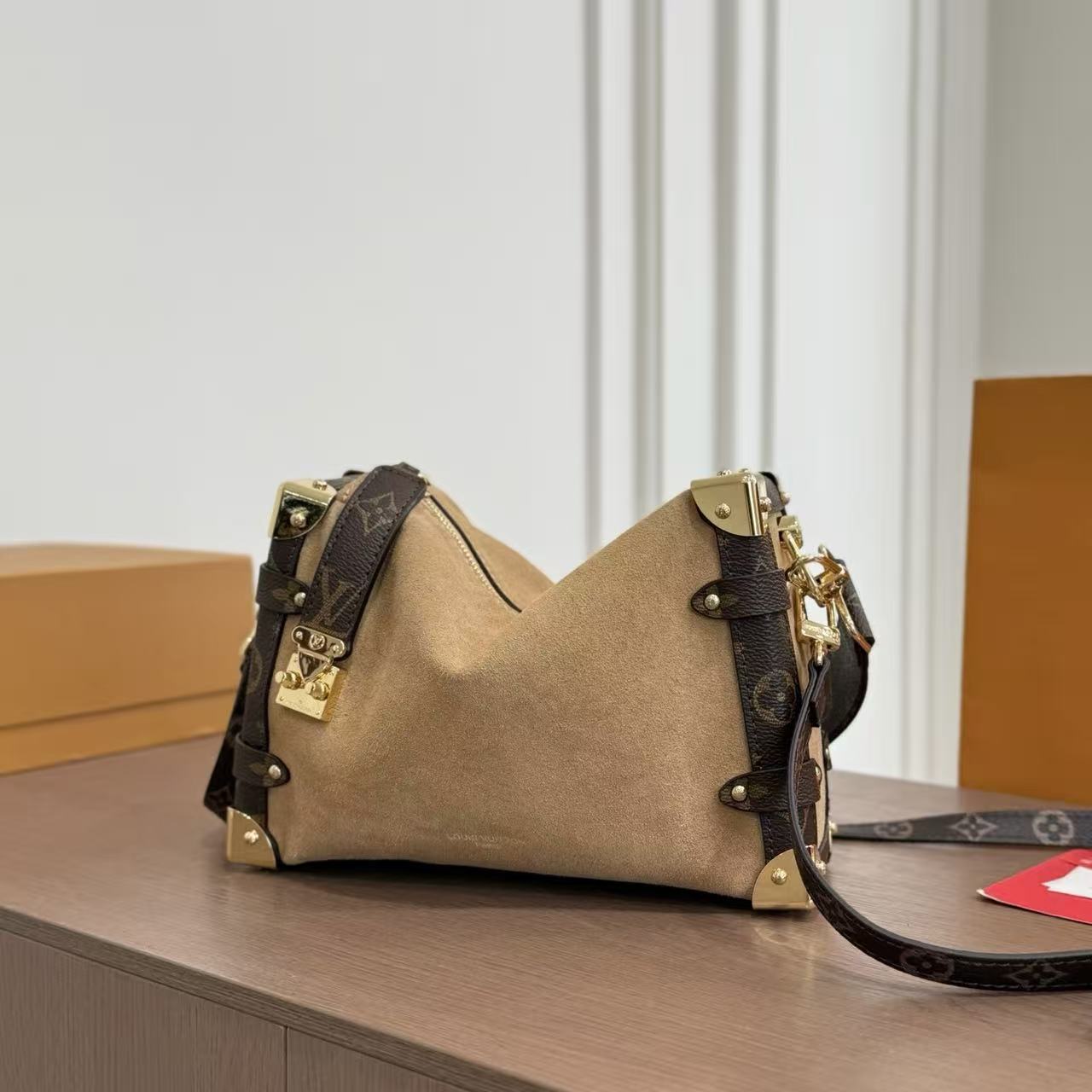 LV trunkショルダーバッグ【50％割引+送料無料】
