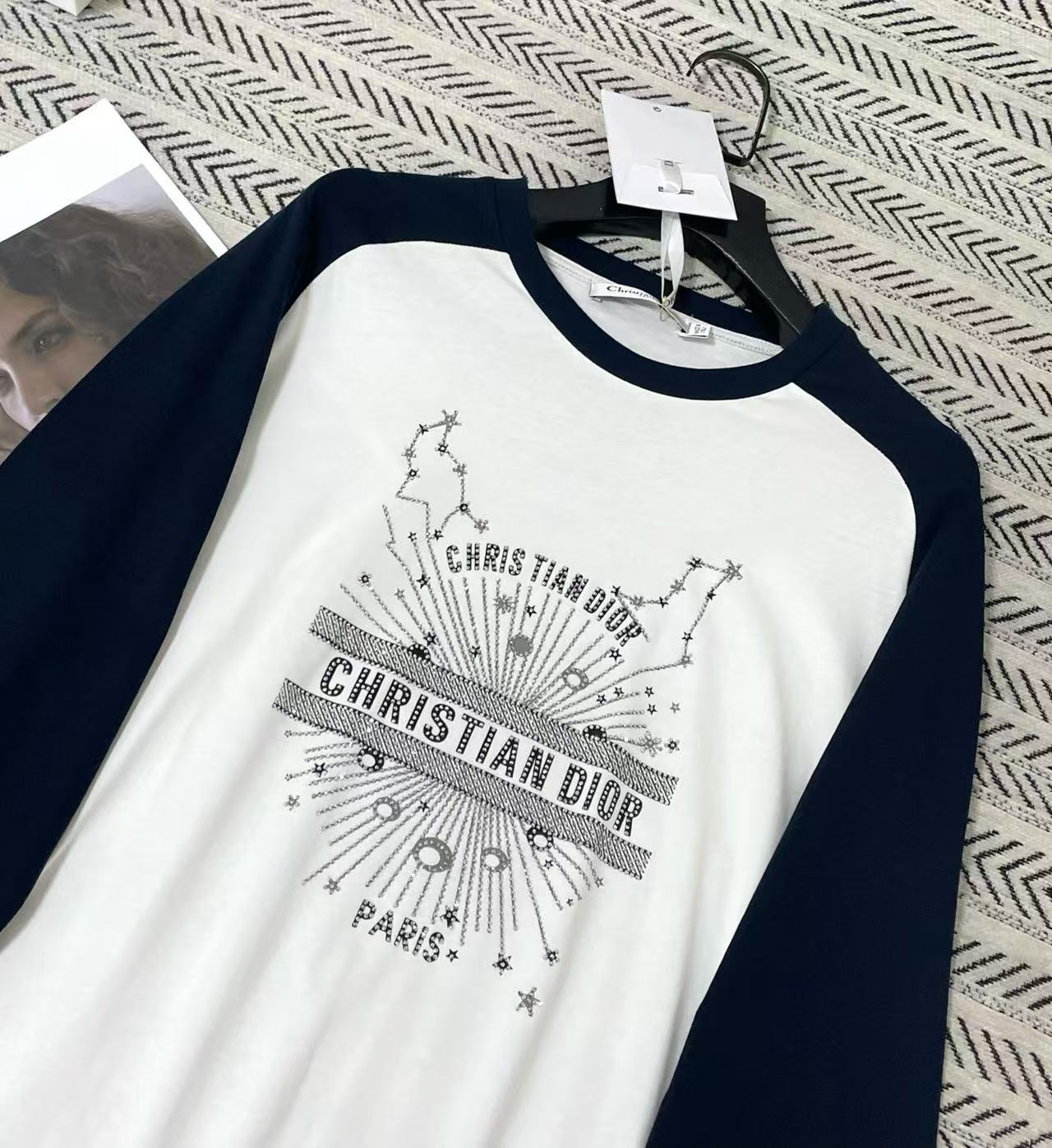DI0Rカラーブロック・レタープリント長袖Tシャツ【50％割引+送料無料】