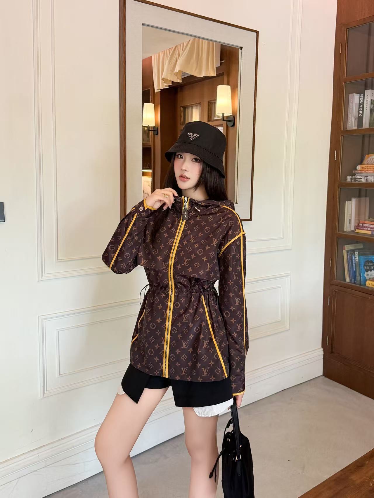 LV モノグラム フーデッド ジップアップジャケット【50％割引+送料無料】