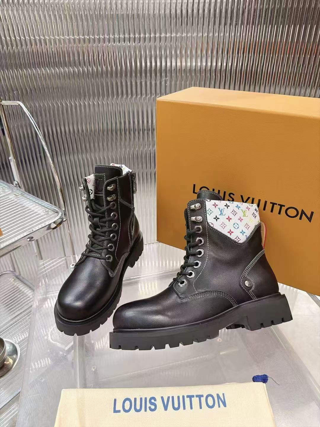 LV高品質の牛革を使用したカラーブロックデザインのマーティンブーツ【50％割引+送料無料】