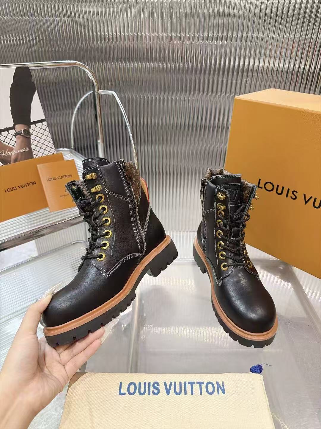 LV高品質の牛革を使用したカラーブロックデザインのマーティンブーツ【50％割引+送料無料】
