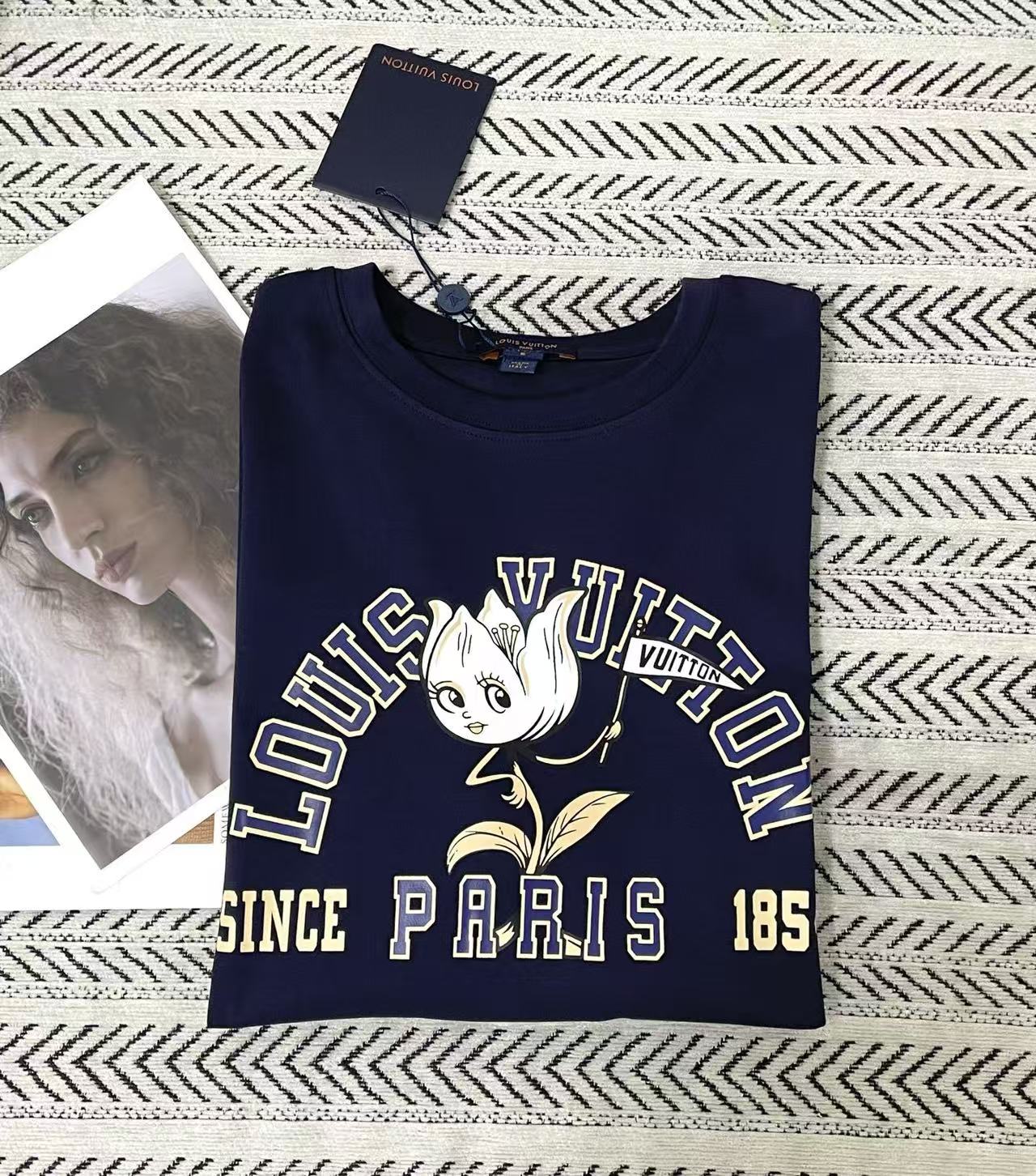 LV カートゥーンレター Tシャツ【50％割引+送料無料】