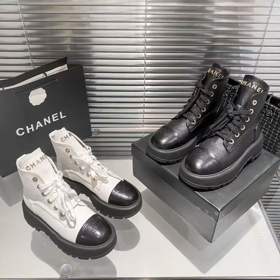 CHANE1 レザーレースアップアンクルブーツ【50％割引+送料無料】