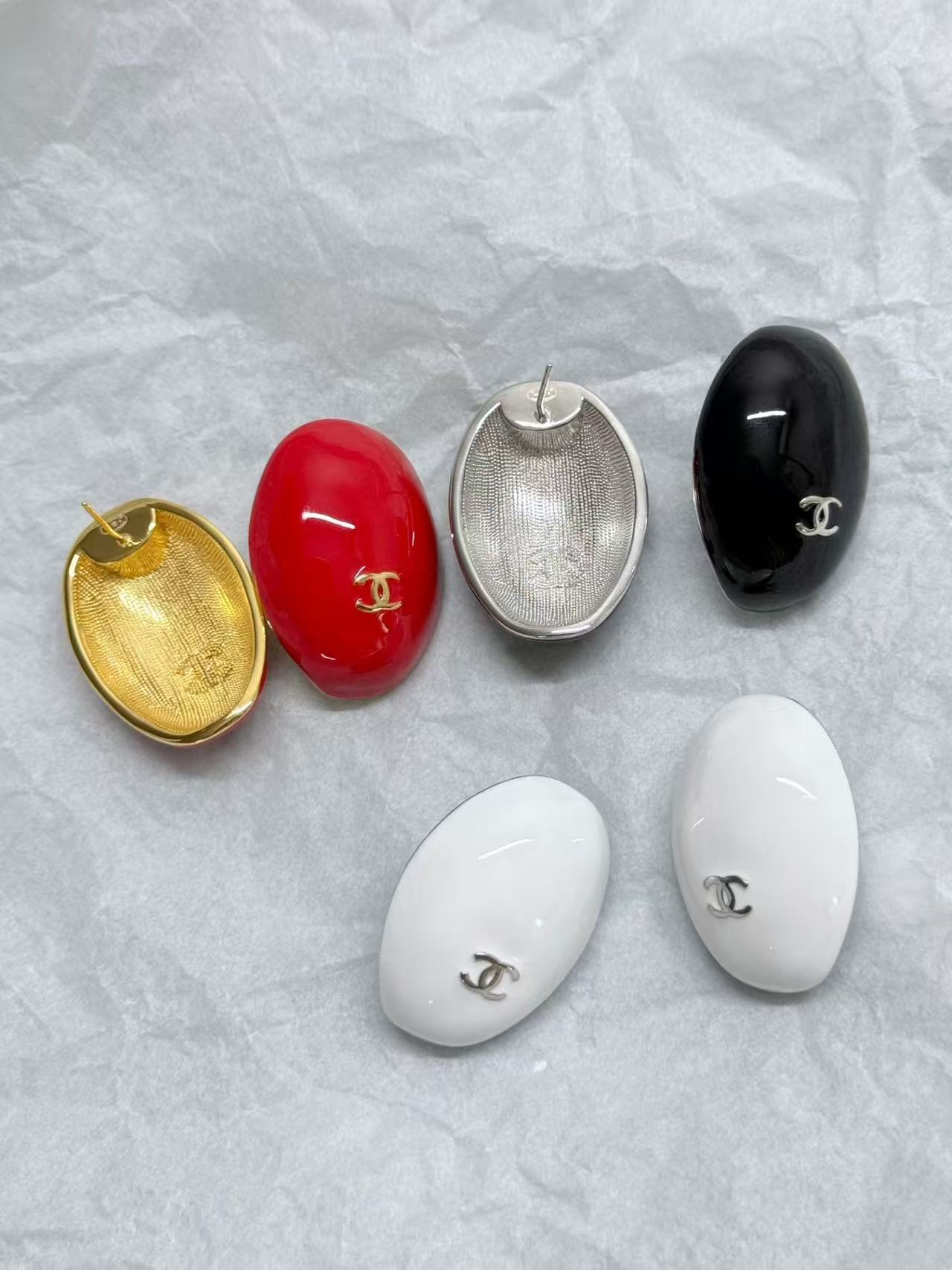 CHANE1 オーバルダブルCスタッドピアス【50％割引+送料無料】
