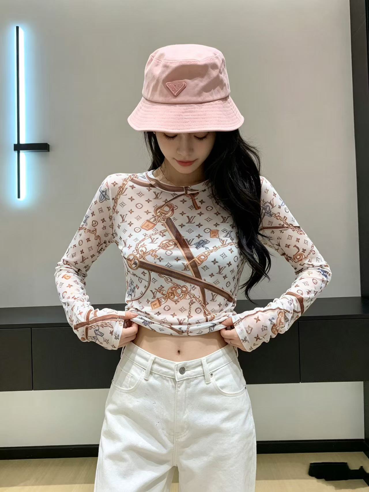 LVプリント 長袖Tシャツ【50％割引+送料無料】