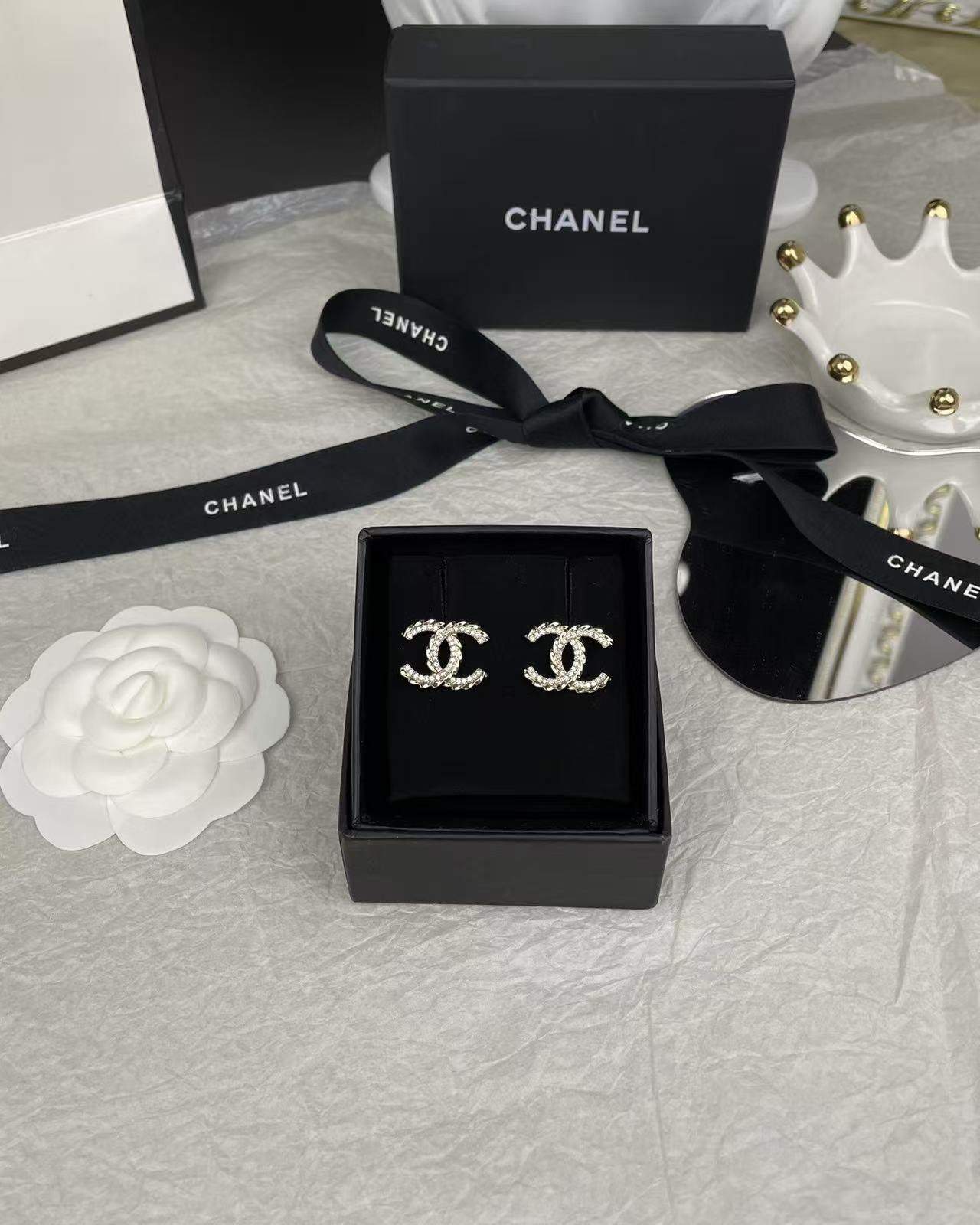 CHANE1 シンプルなダブルCスタッドピアス【50％割引+送料無料】