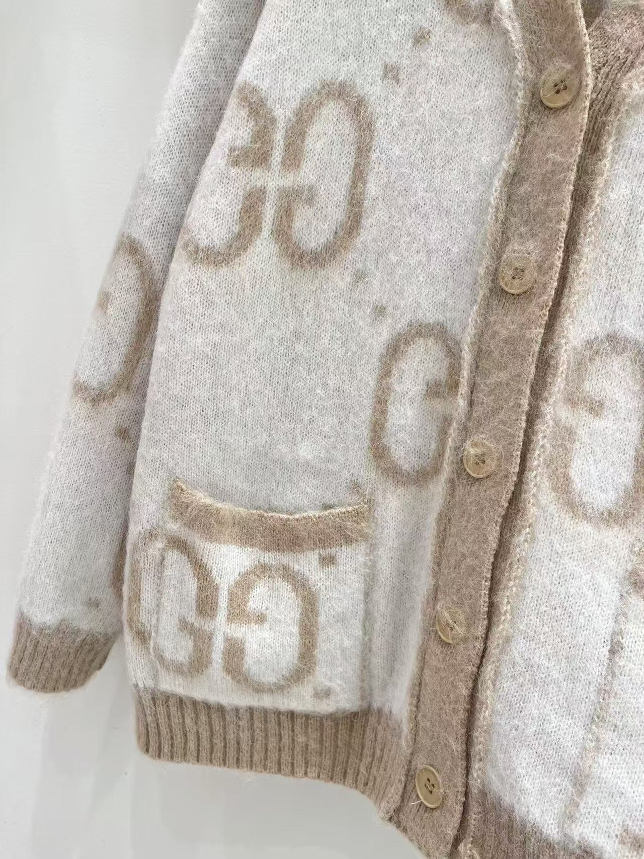 GUCCI ルーズフィット ウールカーディガン【50％割引+送料無料】