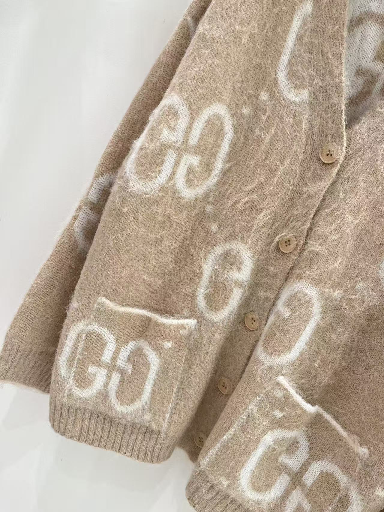 GUCCI ルーズフィット ウールカーディガン【50％割引+送料無料】
