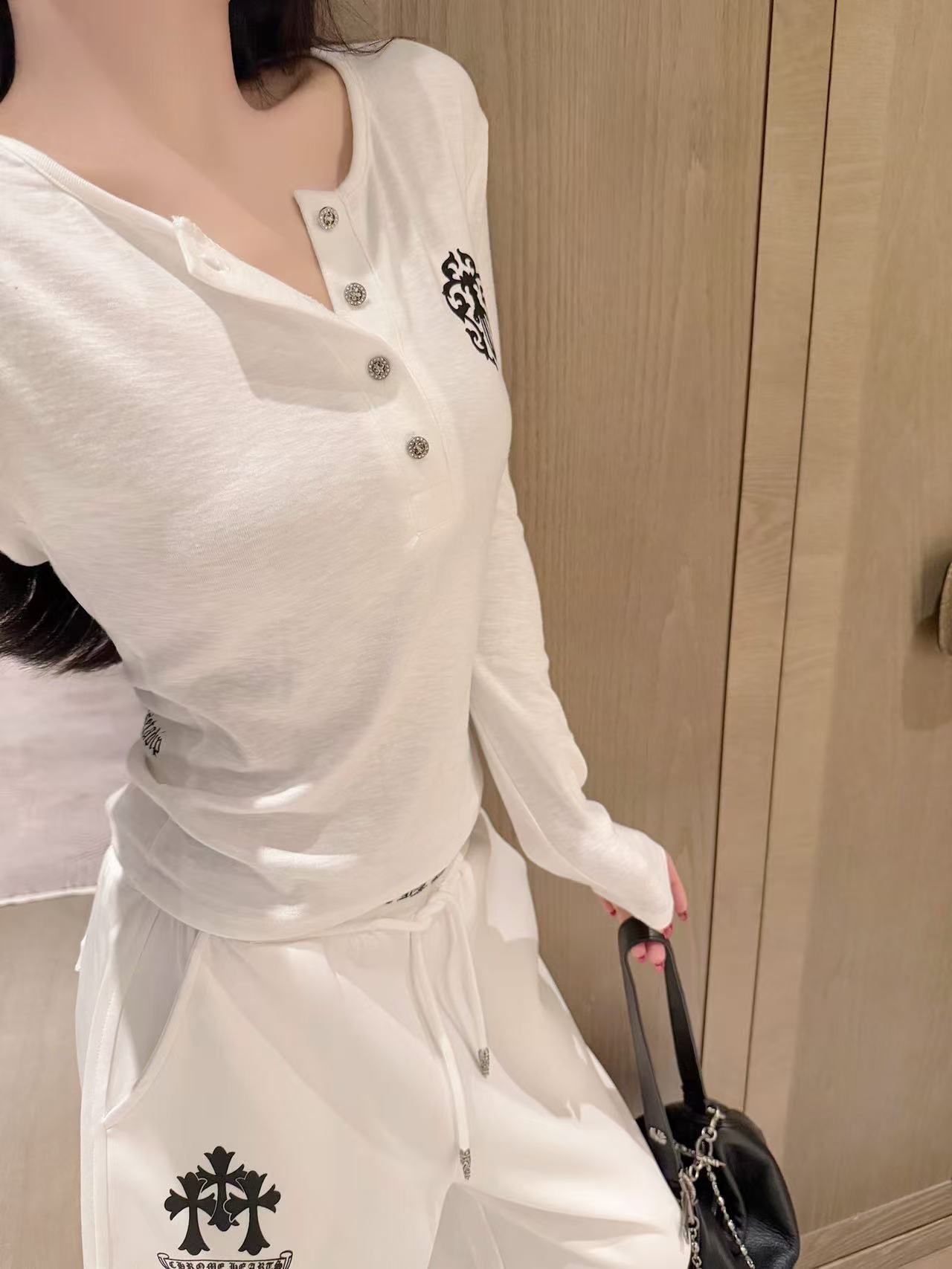 Chr0me Hearts サンスクリット語ボタンアップ長袖Tシャツ【50％割引+送料無料】
