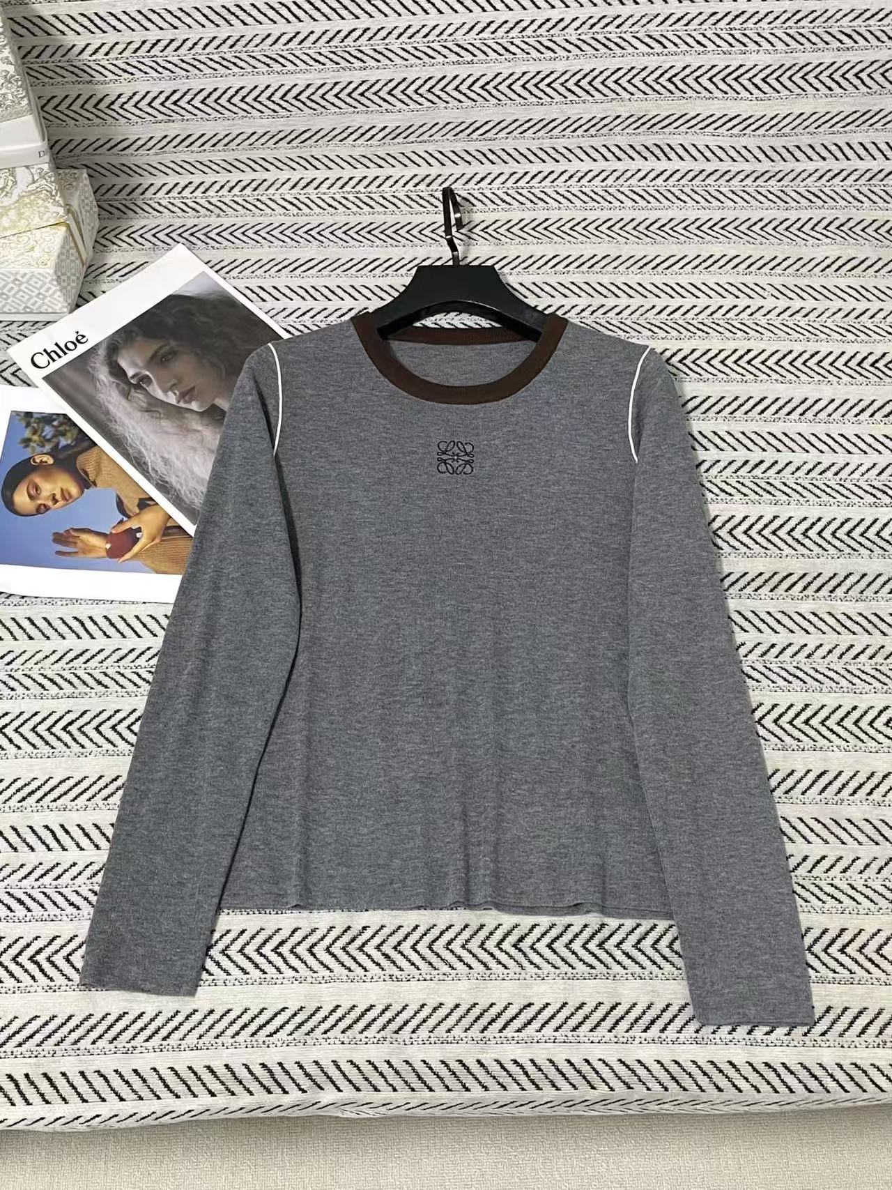 L0WEW 刺繍ロゴ入りセーター【50％割引+送料無料】