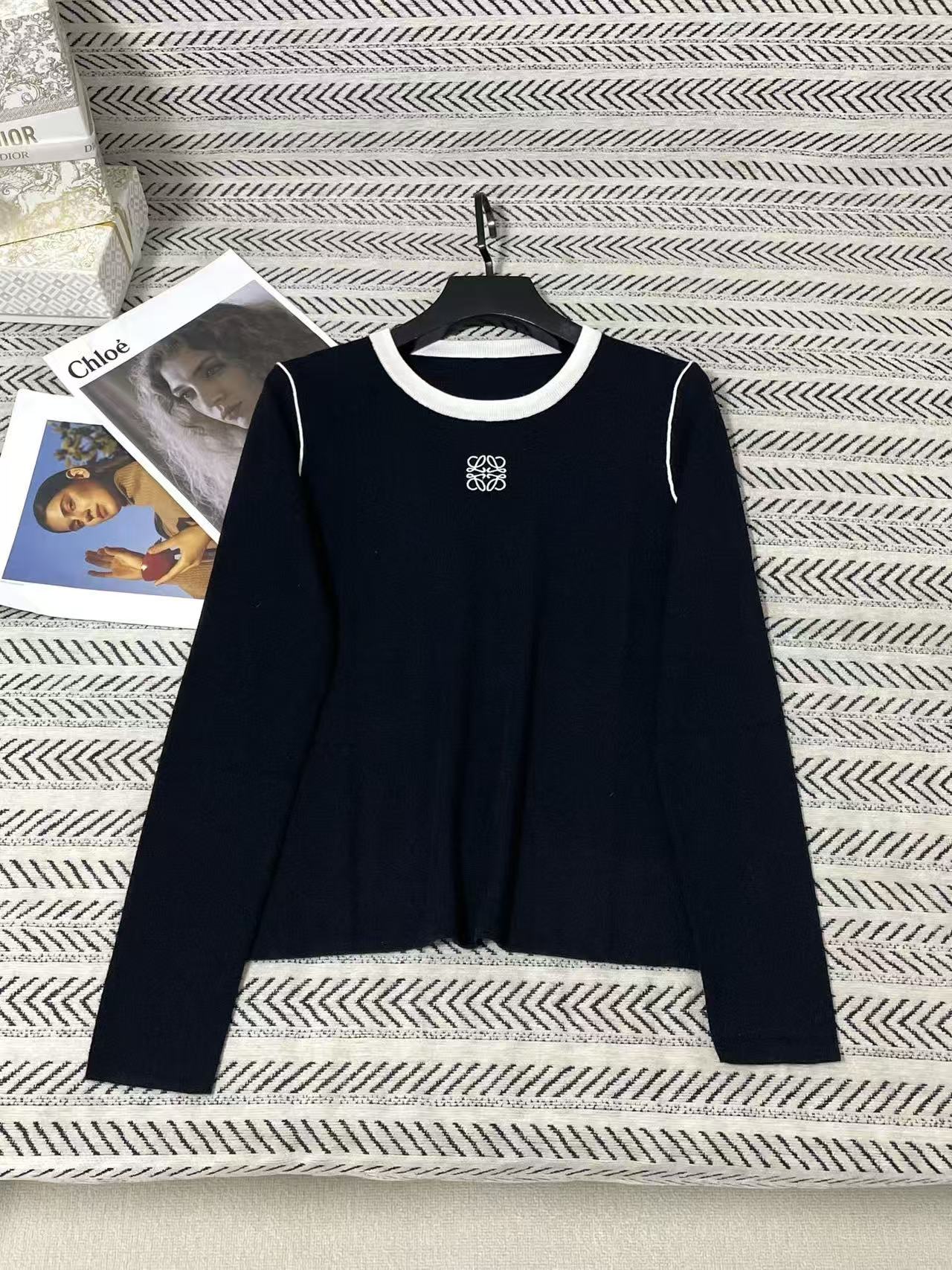 L0WEW 刺繍ロゴ入りセーター【50％割引+送料無料】