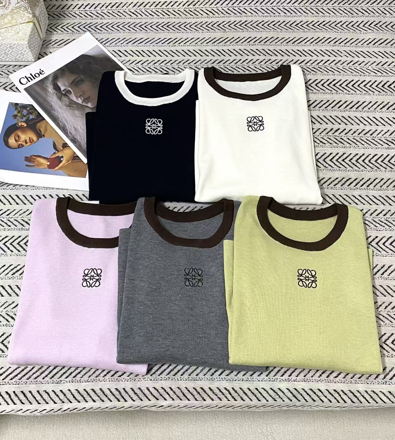 L0WEW 刺繍ロゴ入りセーター【50％割引+送料無料】