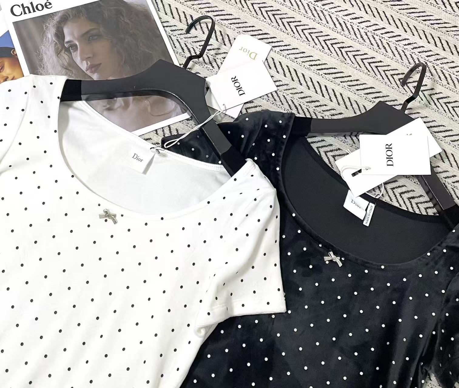 DI0Rベルベット・ポルカドットTシャツ【50％割引+送料無料】