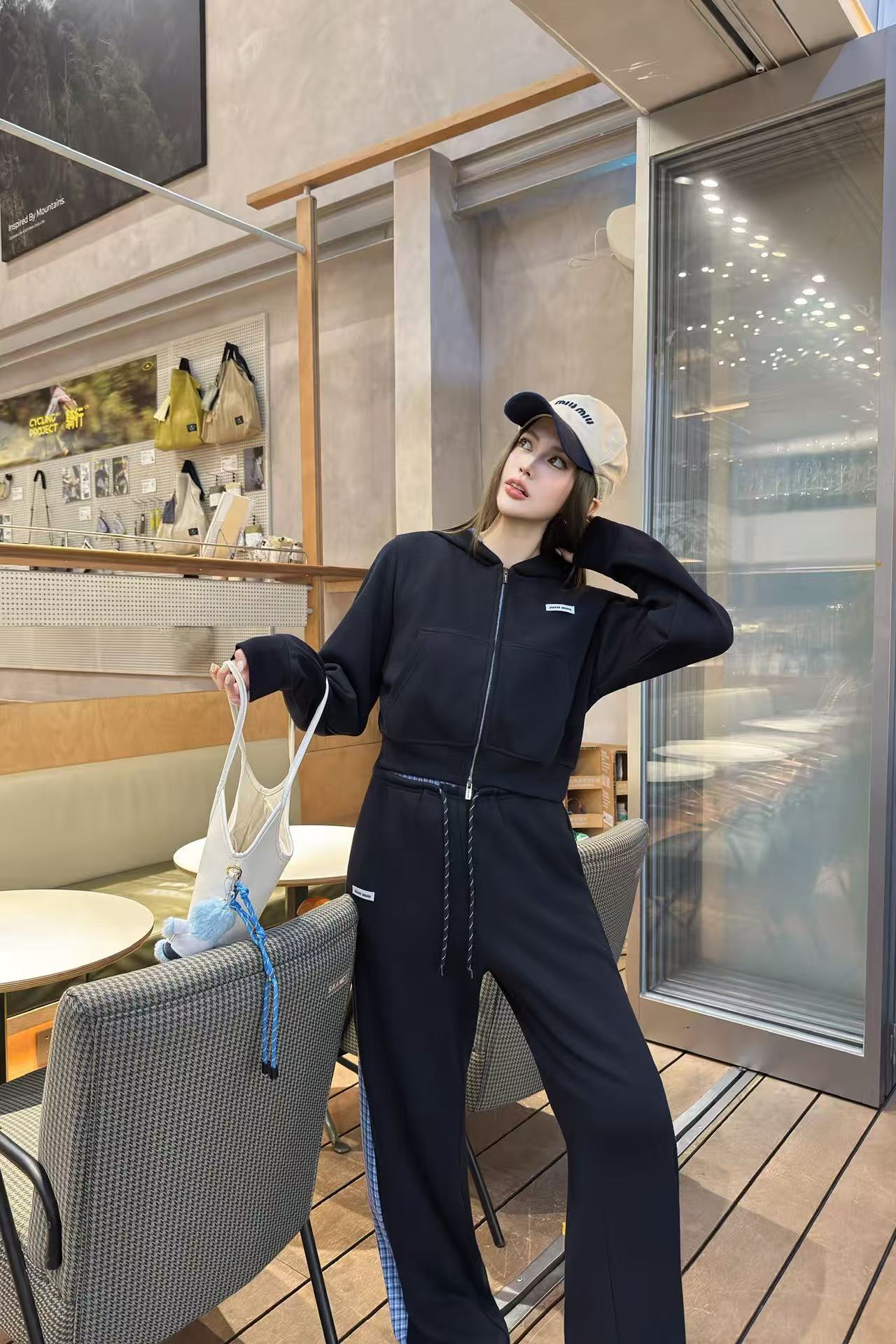 M1UM1U カラーブロック フード付きジャケット＋パンツ ツーピースセット【50％割引+送料無料】