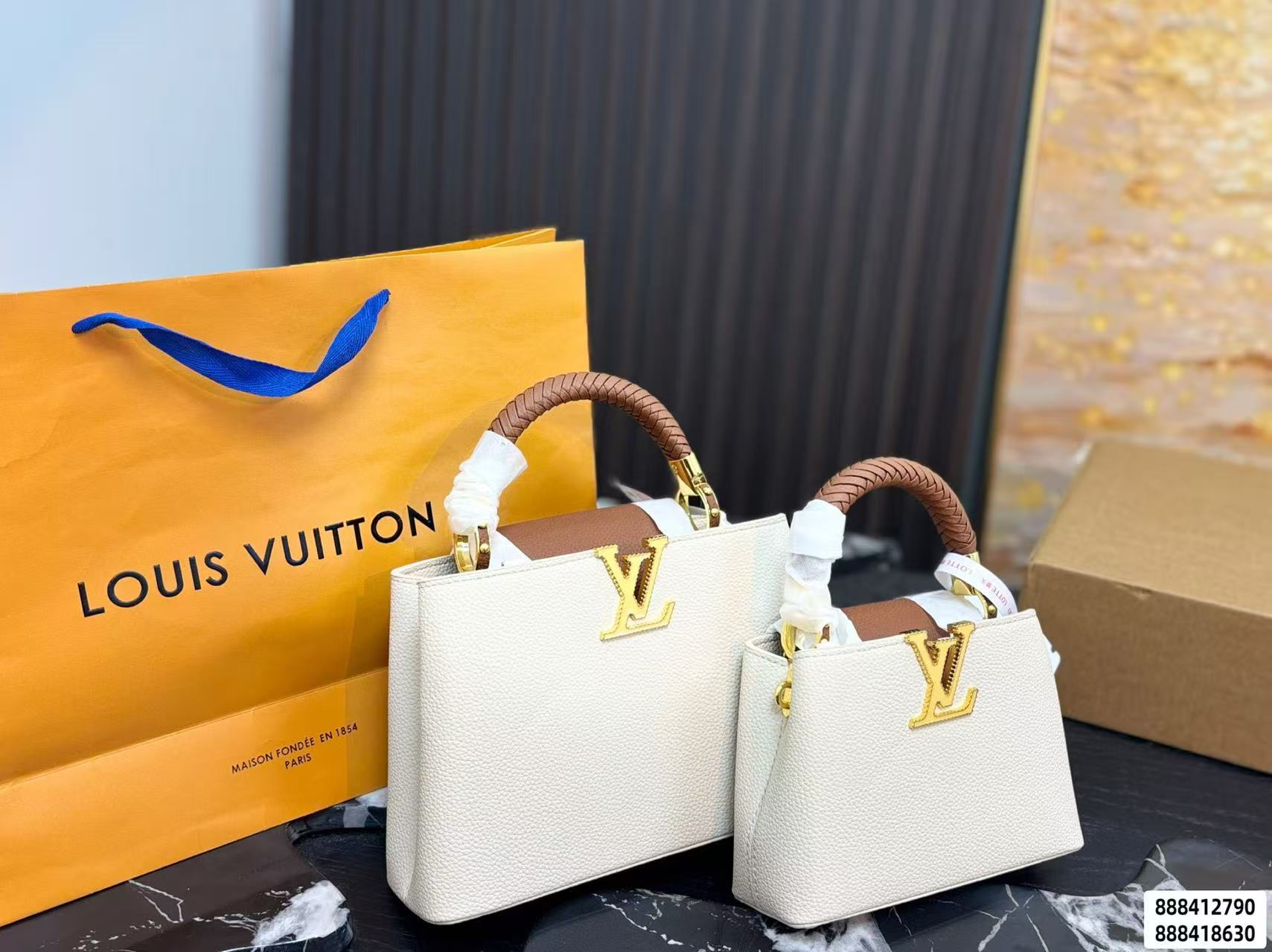 LV Capucines牛革ハンドバッグ【50％割引+送料無料】