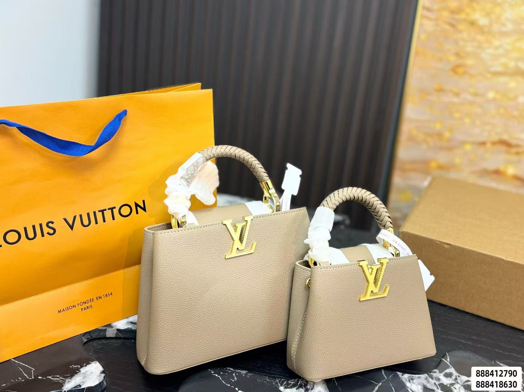 LV Capucines牛革ハンドバッグ【50％割引+送料無料】