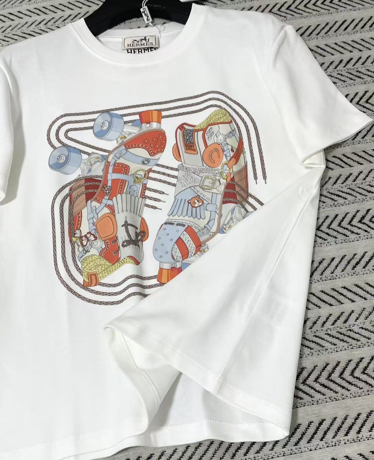 HERME5 プリント半袖Tシャツ【50％割引+送料無料】