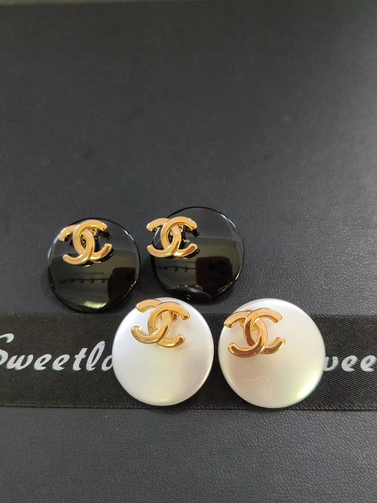 CHANE1 ダブルCラウンドスタッドピアス【50％割引+送料無料】