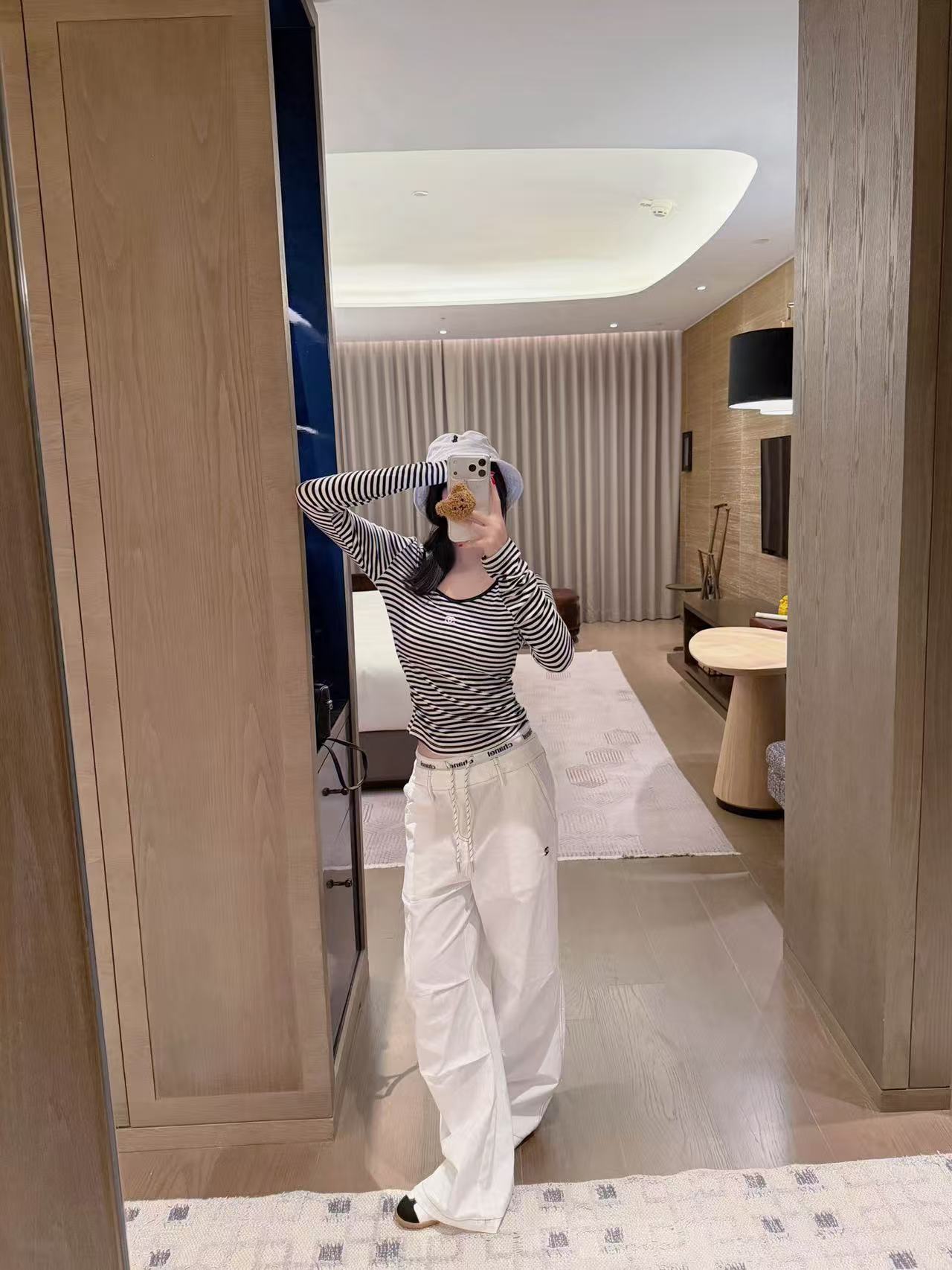 CHANE1 ダブルCストライプ長袖Tシャツ【50％割引+送料無料】