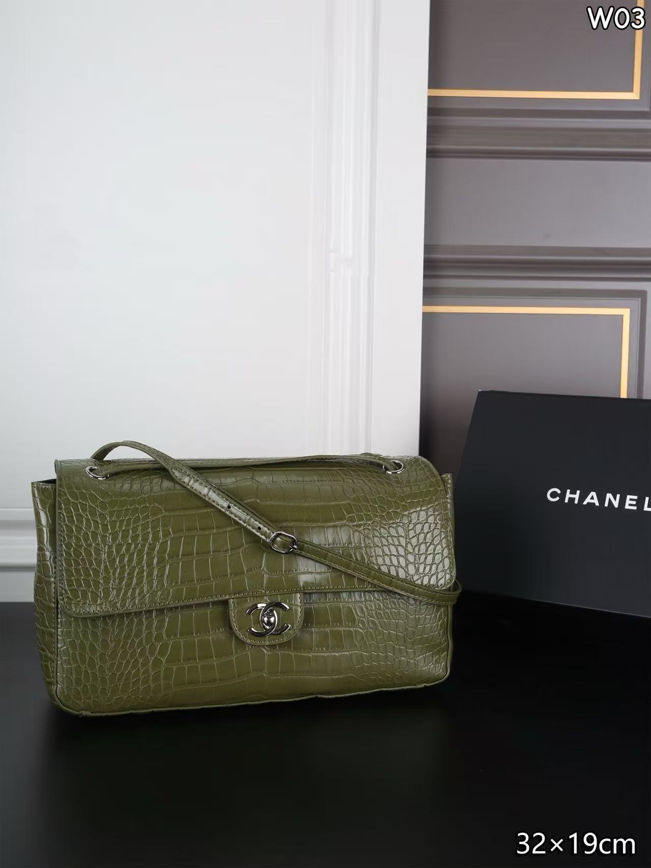 CHANEL クロコダイル型押しフラップバッグ【50％割引+送料無料】