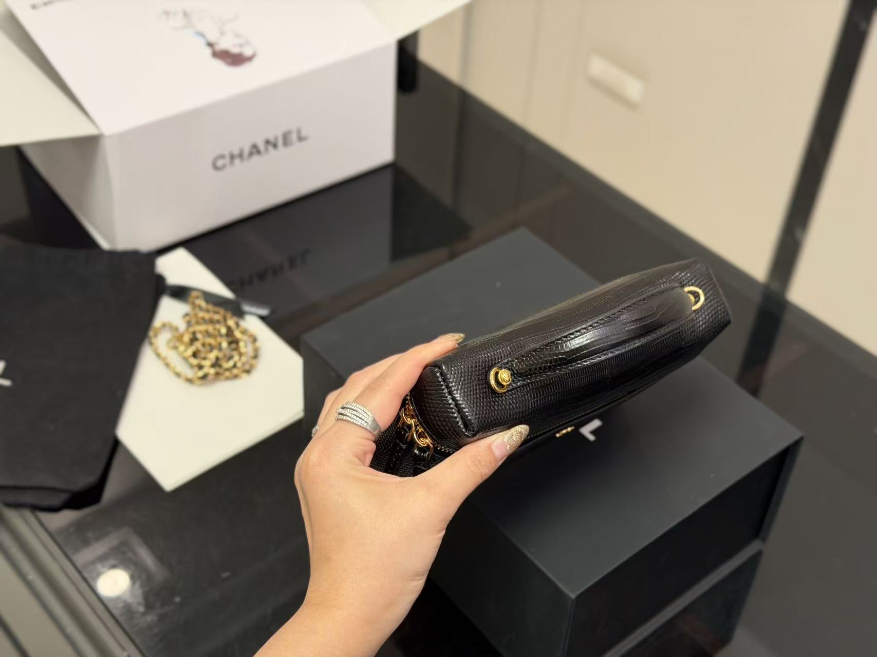CHANE1 チェーンハンドバッグ【50％割引+送料無料】