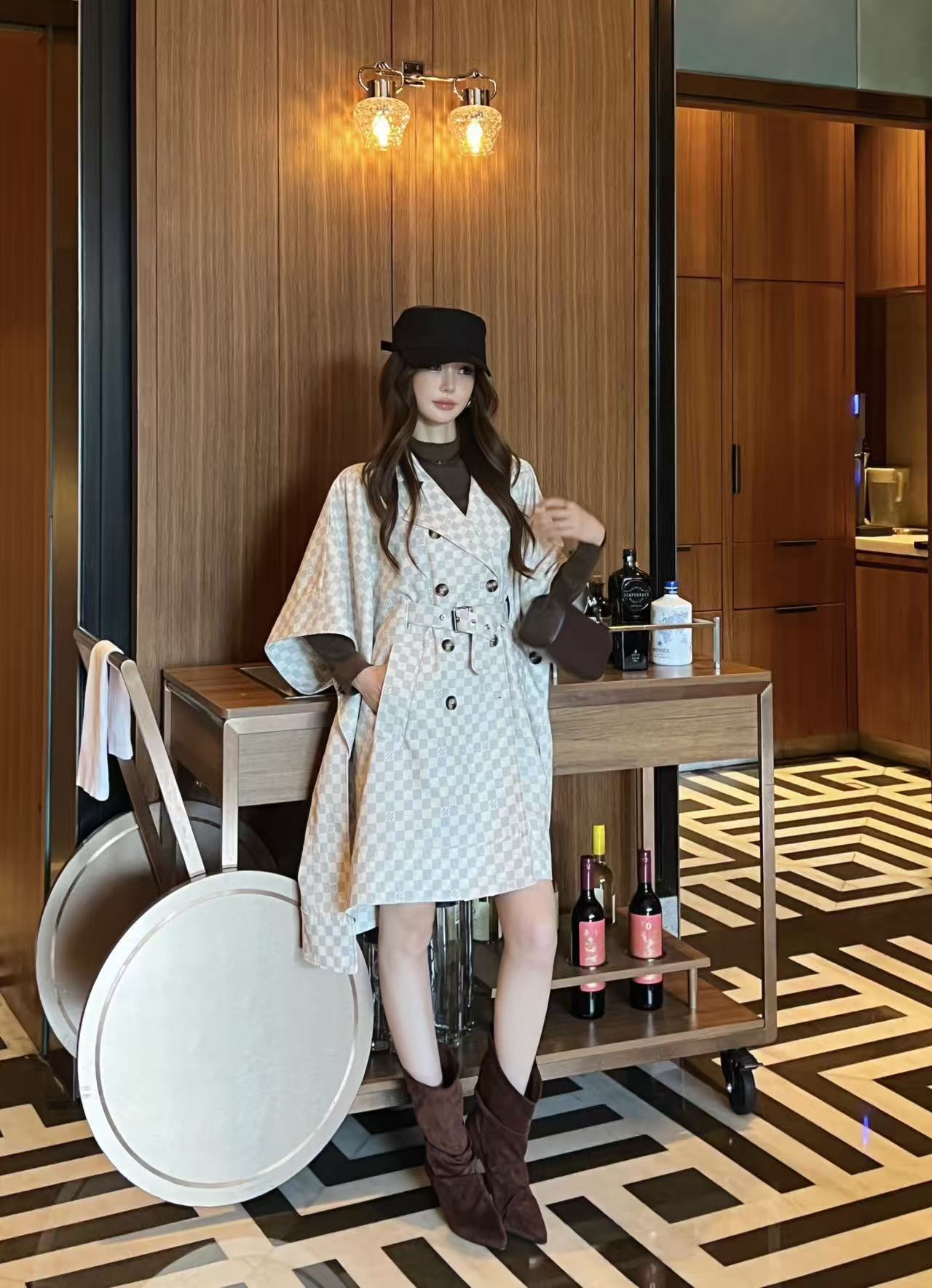 LV ハイクオリティ チェック柄ケープコート【50％割引+送料無料】
