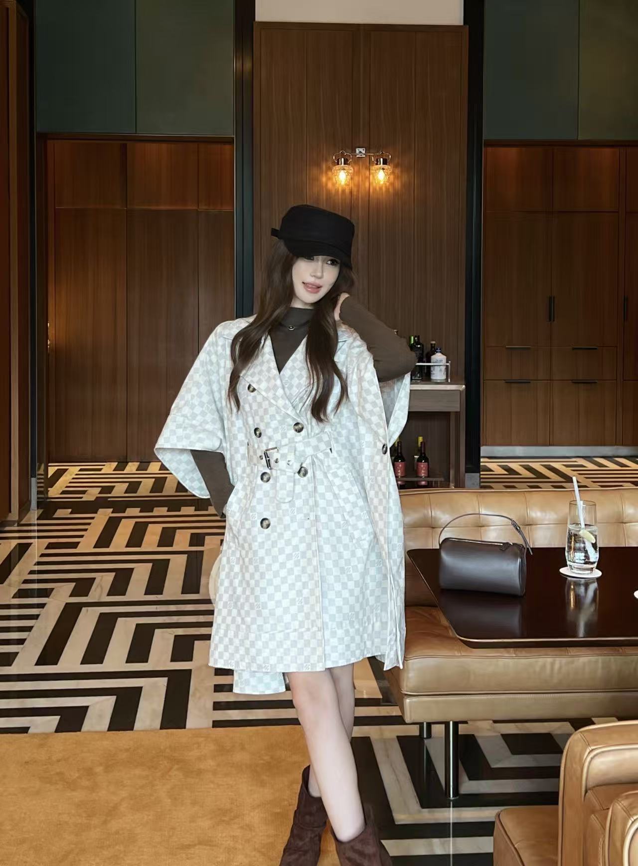 LV ハイクオリティ チェック柄ケープコート【50％割引+送料無料】