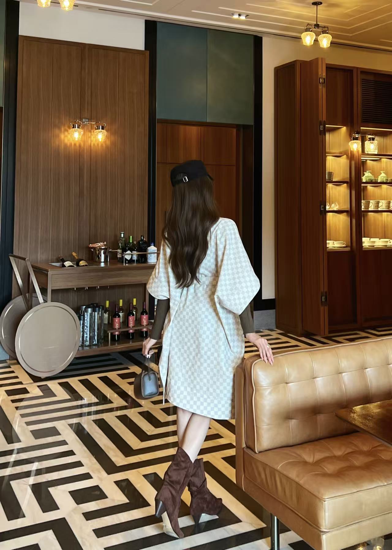 LV ハイクオリティ チェック柄ケープコート【50％割引+送料無料】