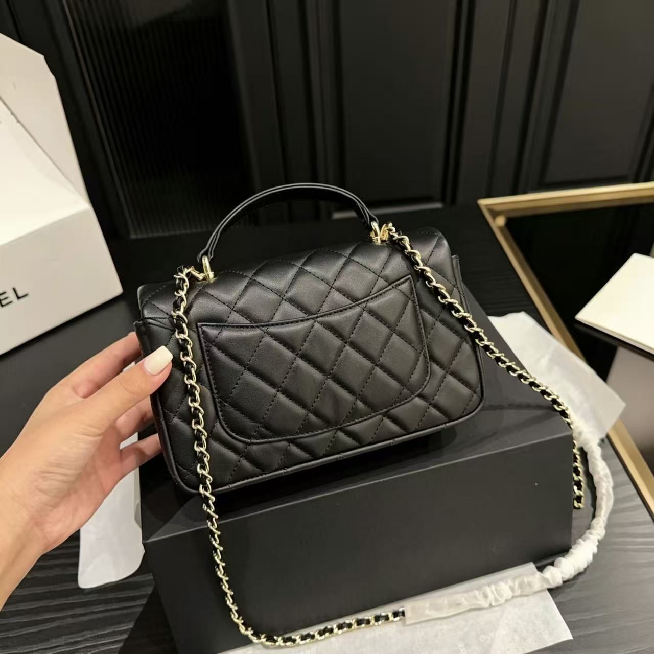 CHANE1 cf miniチェーンフラップバッグ【50％割引+送料無料】