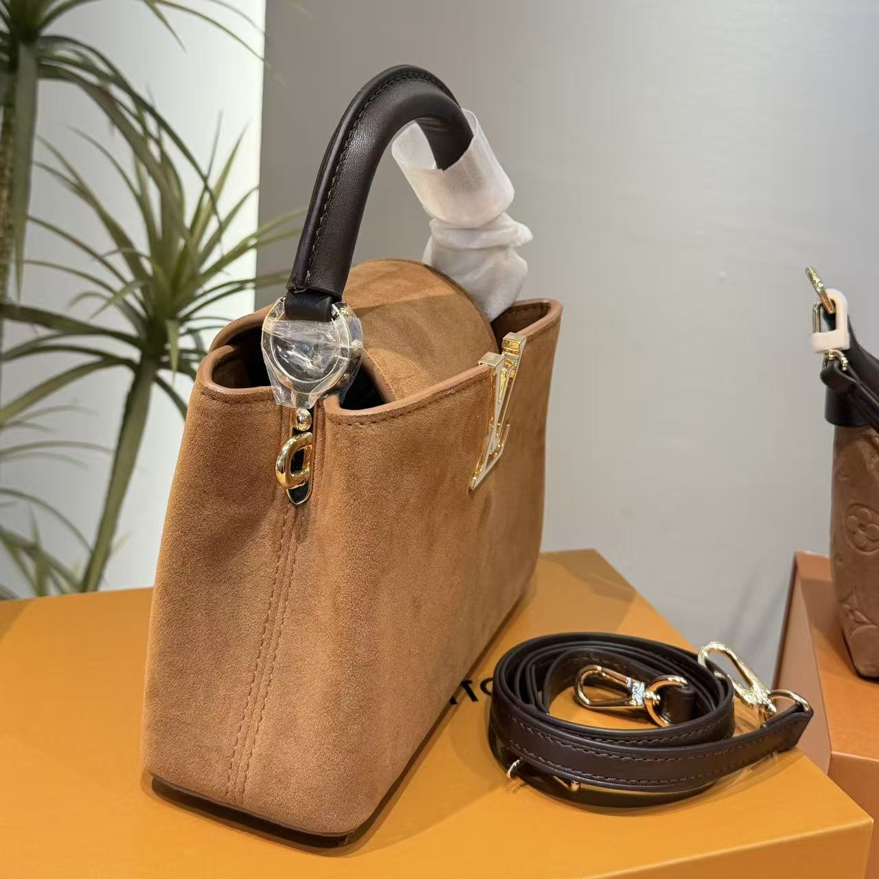 LV ディアスキン・ハンドバッグ【50％割引+送料無料】