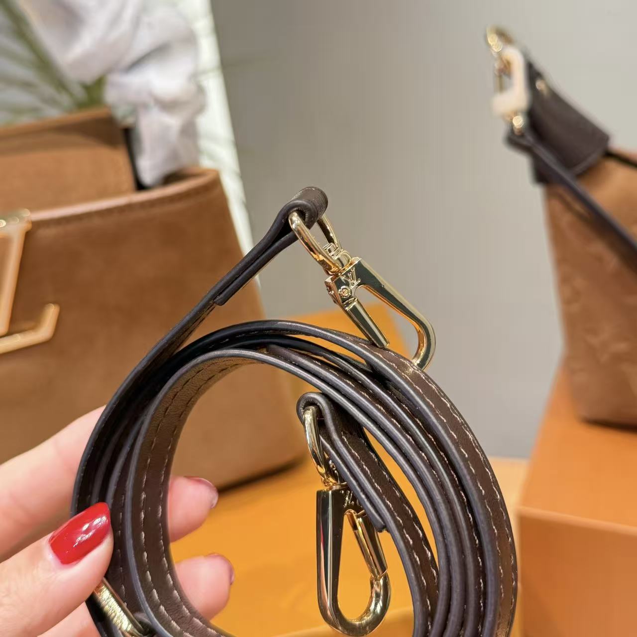 LV ディアスキン・ハンドバッグ【50％割引+送料無料】