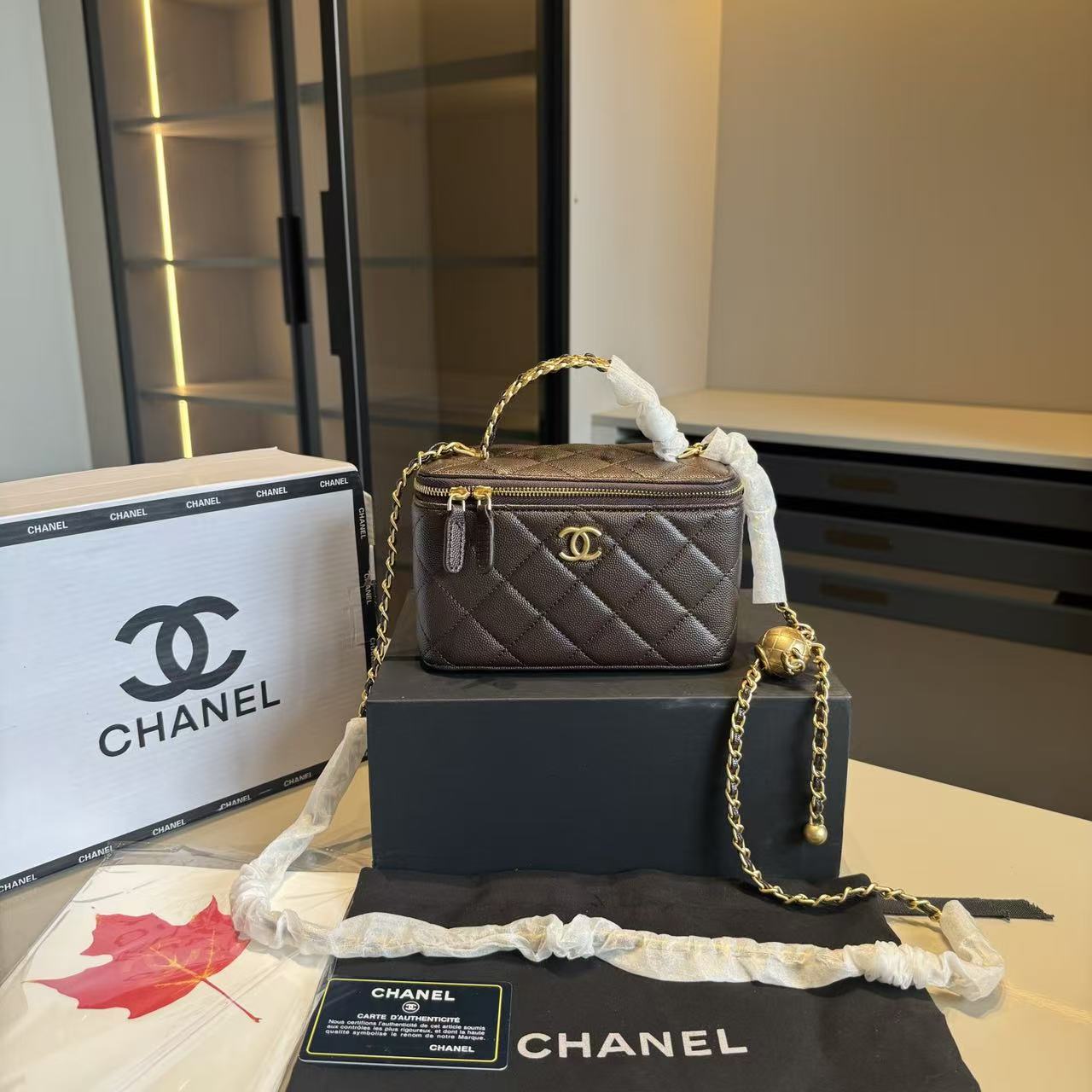 CHANEL チェーンハンドバッグ【50％割引+送料無料】