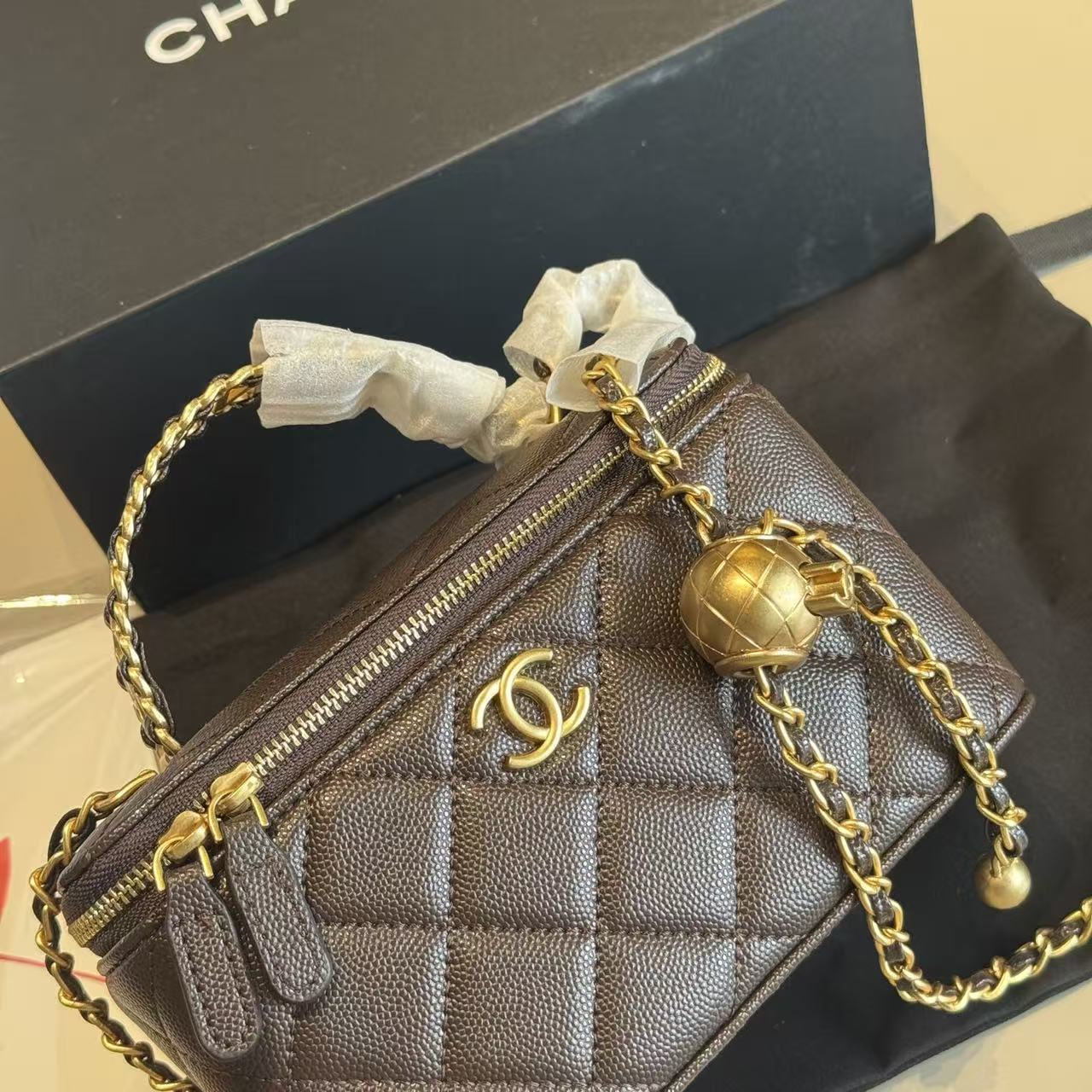 CHANEL チェーンハンドバッグ【50％割引+送料無料】
