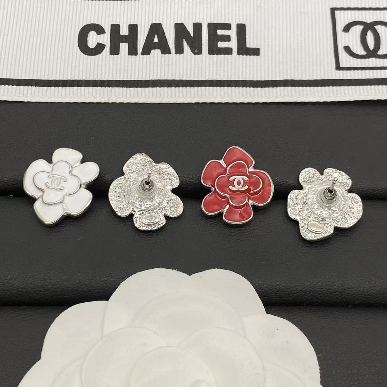 CHANE1 ダブルC カメリアイヤリング【50％割引+送料無料】