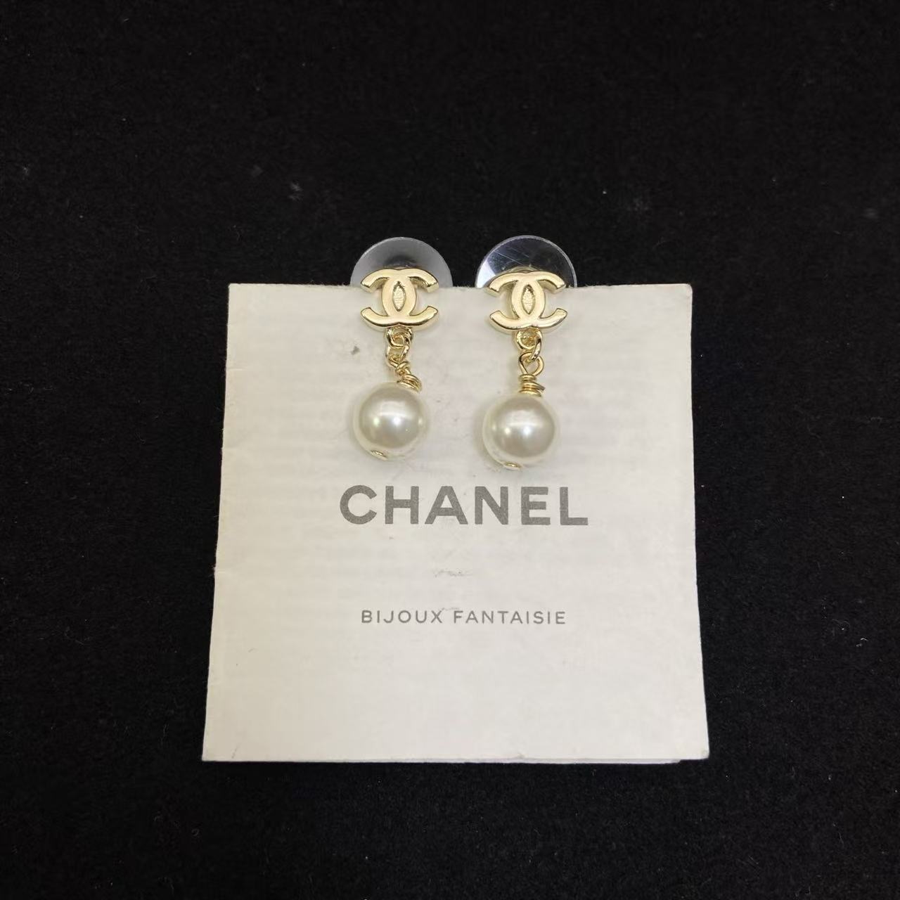 CHANE1 ダブルCパールスタッドピアス【50％割引+送料無料】