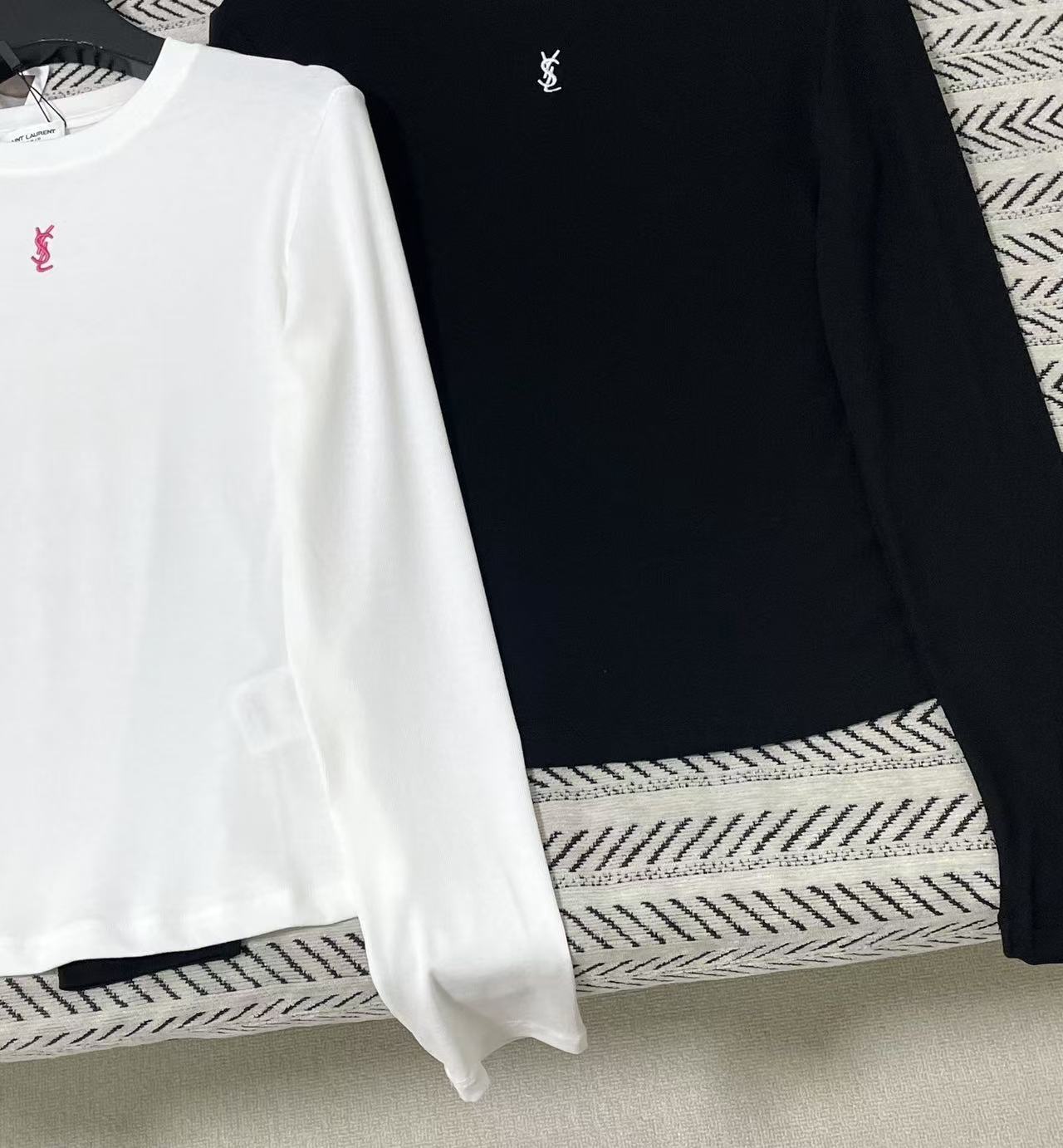 YSL シンプルロゴTシャツ【50％割引+送料無料】