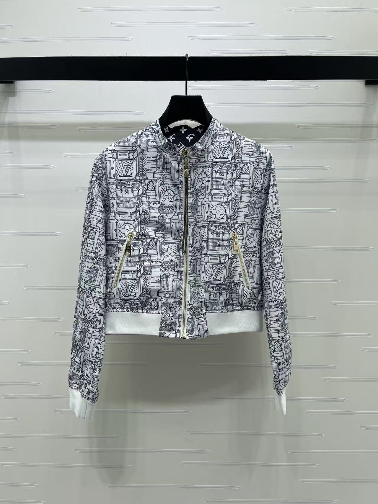 LV リバーシブル・プリントジャケット【50％割引+送料無料】