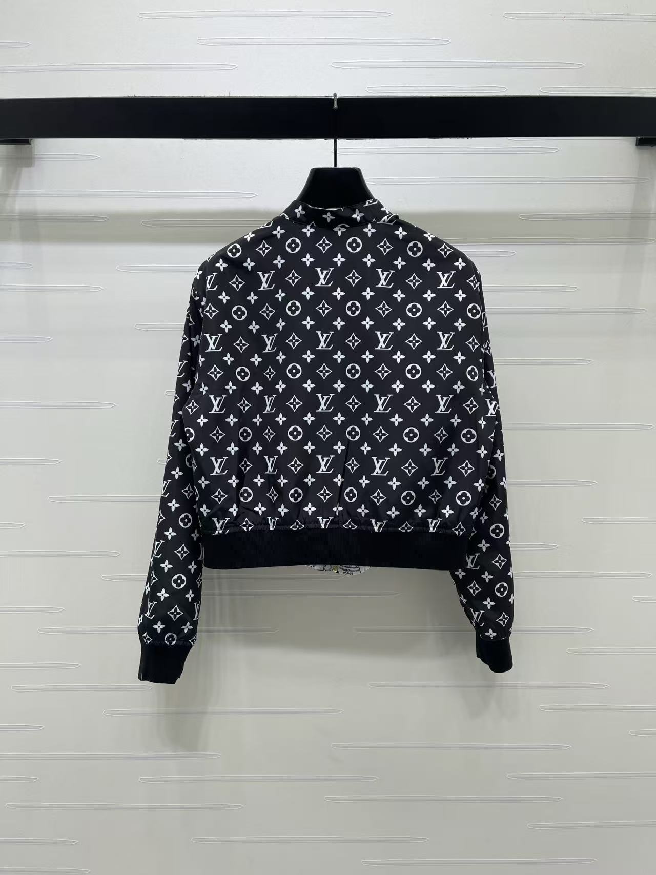 LV リバーシブル・プリントジャケット【50％割引+送料無料】
