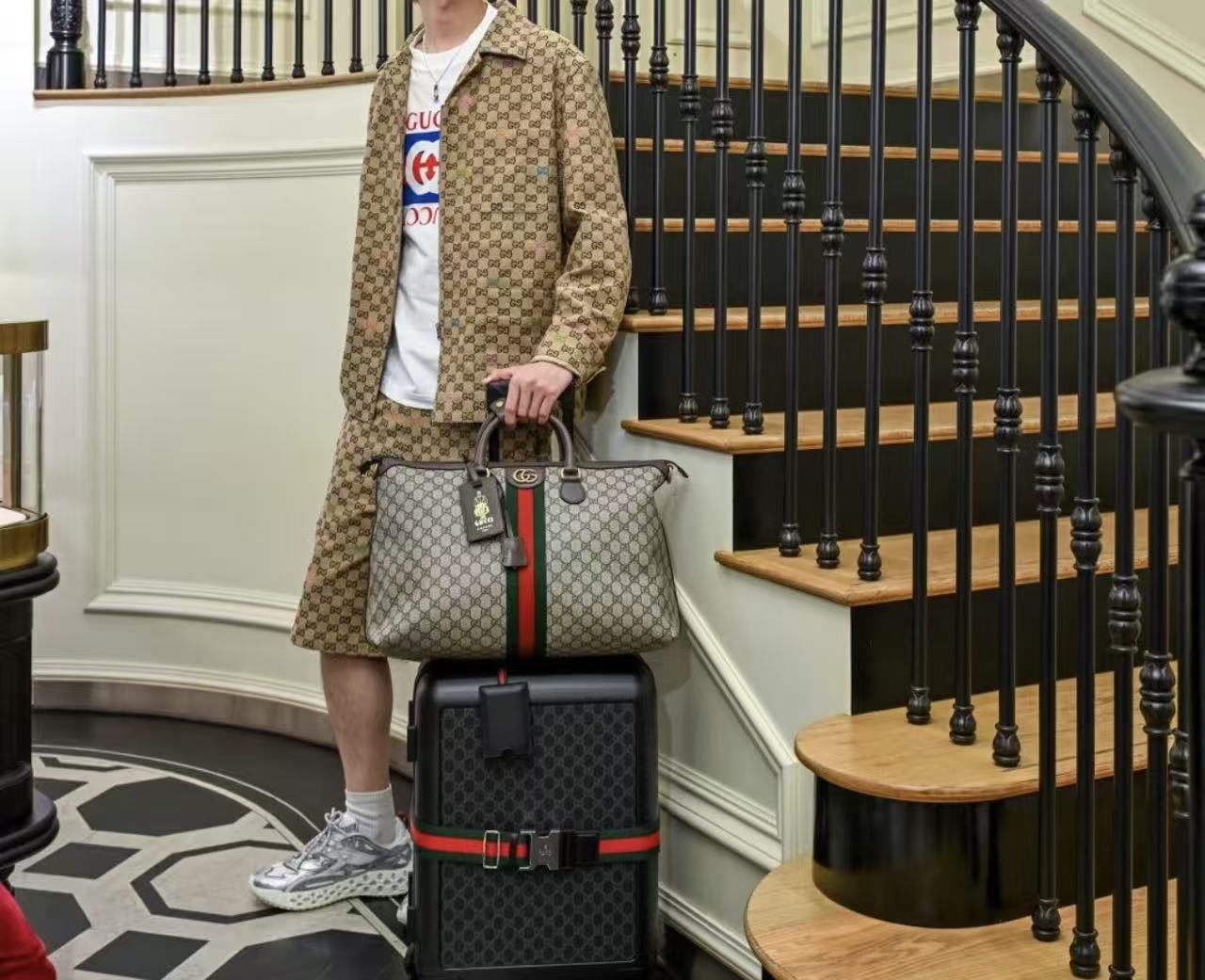 GUCCI プリント入りトラベルバッグ【50％割引+送料無料】