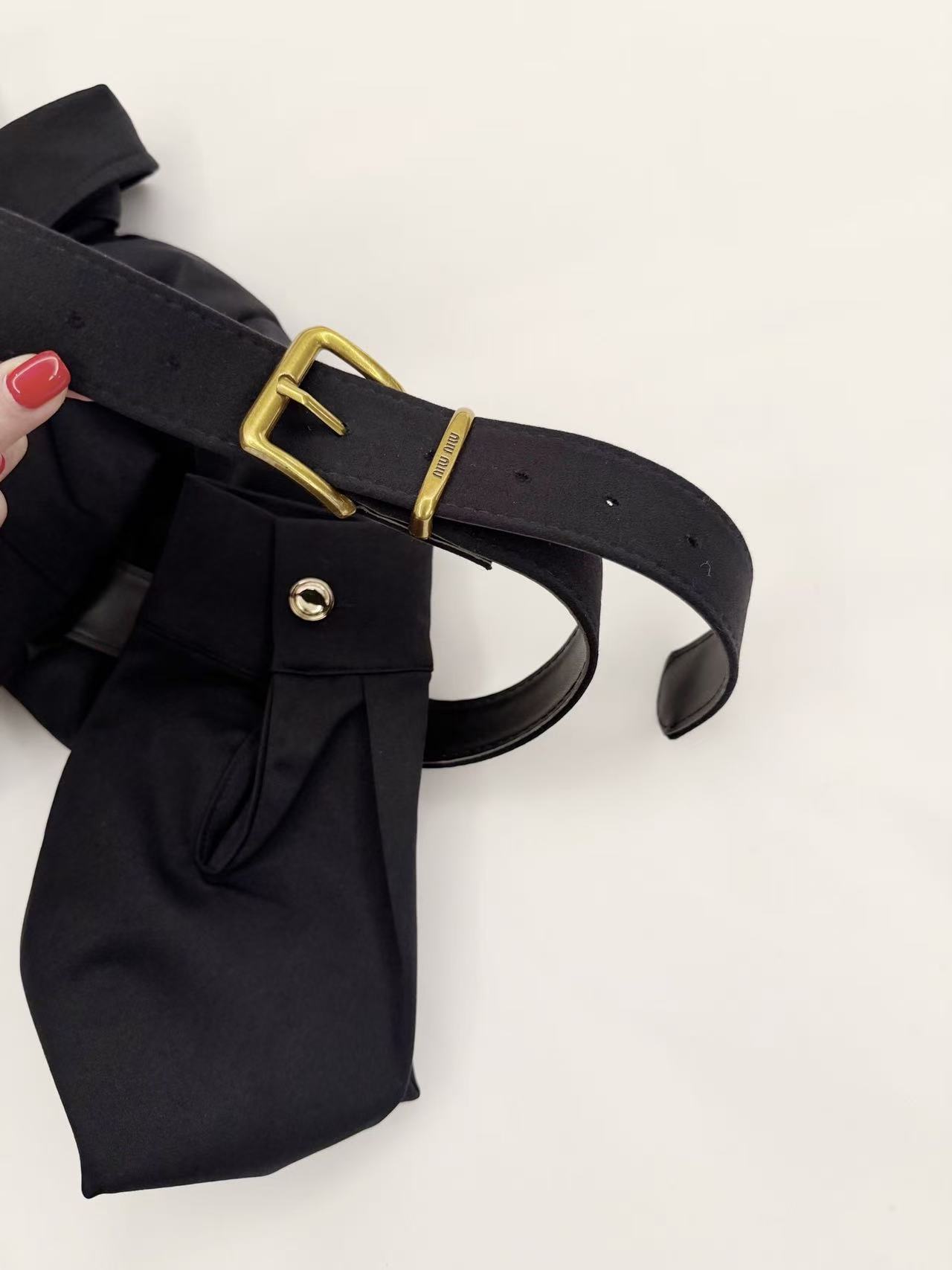 M1UM1U メタルボタンワンピース【50％割引+送料無料】