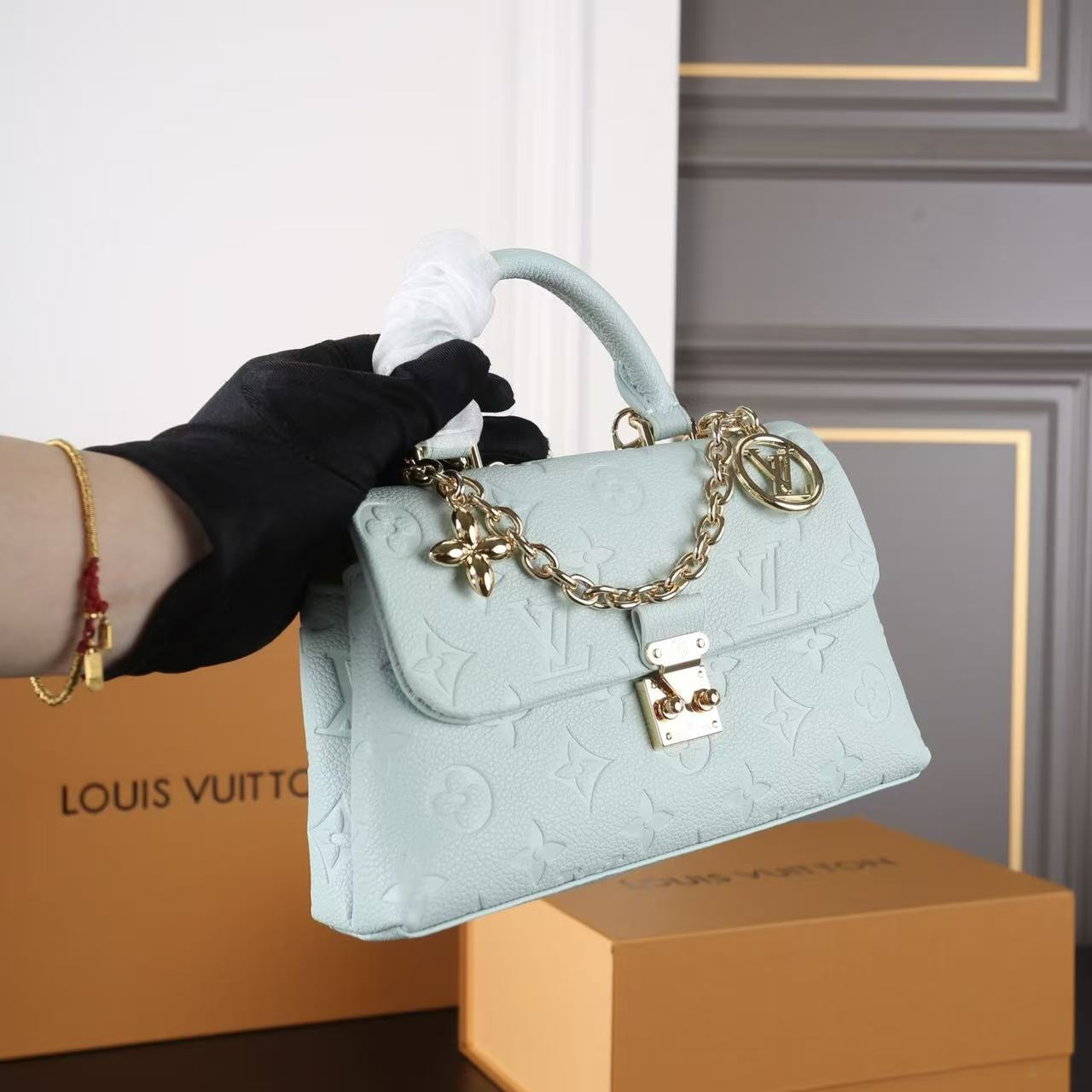LV フラワー・チェーン・ハンドバッグ【50％割引+送料無料】
