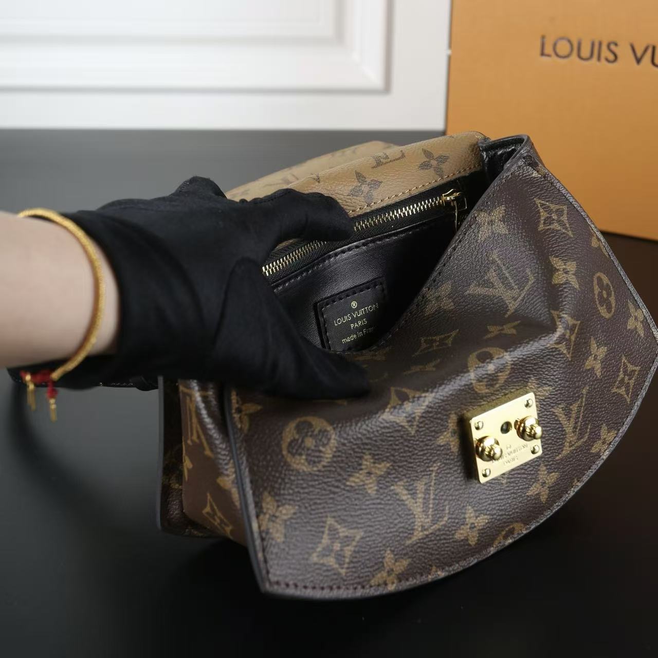 LV 扇子型ハンドバッグ【50％割引+送料無料】