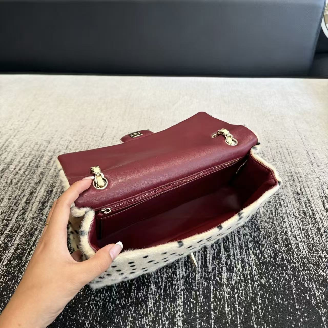 CHANE1 ポルカドット柄プラッシュチェーンショルダーバッグ【50％割引+送料無料】